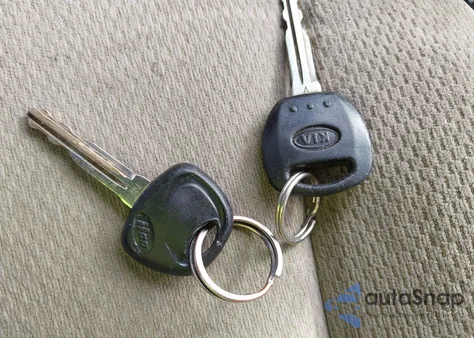 2007 Kia Sedona Ex из США, поврежденный, VIN KNDMB233276159414